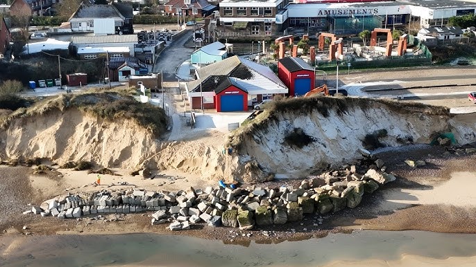 Hemsby lifeboat to relocate after coastal erosion